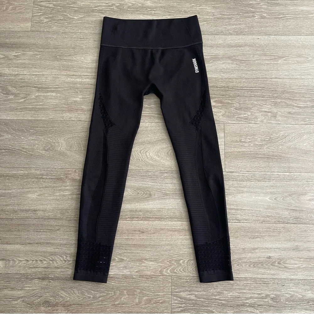 Gymshark black energy seamless leggings - large - Picture 2 of 8